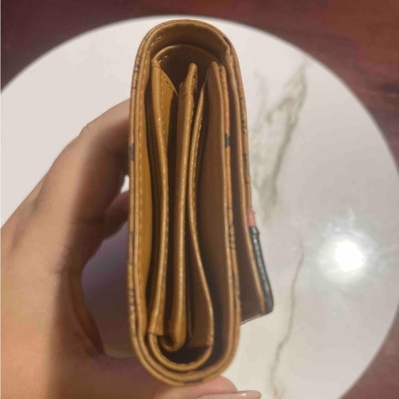 HP🎉MCM Brown Leather Wallet, MCM Studs, Pink strip FINAL PRICE - Picture 4 of 12
